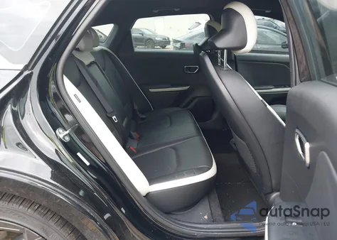 2025 Kia K4 Gt-Line Turbo from USA, damaged, VIN 3KPFW4DC7SE106041